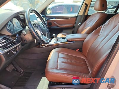 Zdjęcie 7 z 13 samochodu: 2015 BMW X5 XDRIVE35I VIN:5UXKR0C53F0K52225 - miniatura