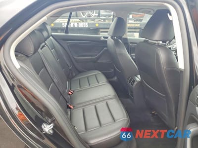 Zdjęcie 10 z 12 samochodu: 2010 VOLKSWAGEN JETTA WOLFSBURG VIN:3VWRJ7AJ4AM019473 - miniatura