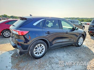 Trzecie zdjęcie samochodu z tyłu: 2021 FORD ESCAPE SE VIN:1FMCU0BZ5MUA39609 - miniatura