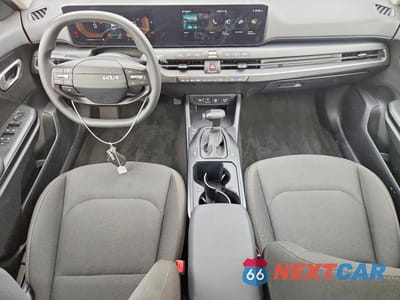 Zdjęcie 8 z 13 samochodu: 2026 KIA K4 LXS VIN:3KPFT4DE3TE256482 - miniatura