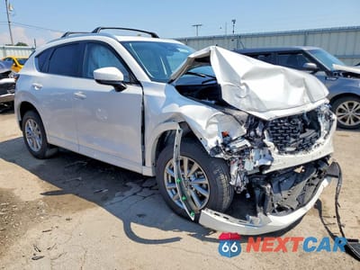 Czwarte zdjęcie samochodu z boku: 2024 MAZDA CX-5 PREFERRED VIN:JM3KFBCL2R0460189 - miniatura