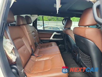 Zdjęcie 11 z 13 samochodu: 2021 TOYOTA LAND CRUISER BASE VIN:JTMCY7AJXM4097180 - miniatura