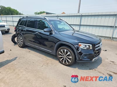 Czwarte zdjęcie samochodu z boku: 2023 MERCEDES-BENZ GLB 250 4MATIC VIN:W1N4M4HB5PW321468 - miniatura
