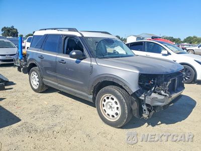 Czwarte zdjęcie samochodu z boku: 2023 FORD BRONCO SPORT HERITAGE VIN:3FMCR9G69PRD09151 - miniatura