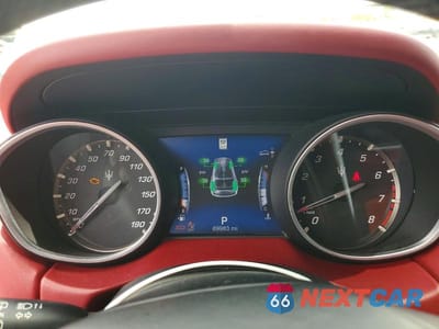 Zdjęcie 9 z 13 samochodu: 2018 MASERATI LEVANTE S SPORT VIN:ZN661YUS0JX284352 - miniatura