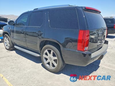 Drugie zdjęcie samochodu z przodu: 2010 CADILLAC ESCALADE LUXURY VIN:1GYUKBEF9AR138552 - miniatura
