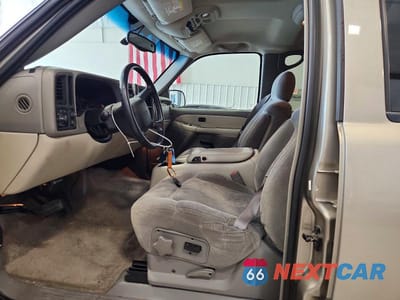Zdjęcie 7 z 13 samochodu: 2002 CHEVROLET SUBURBAN C2500 VIN:3GNGC26G52G253083 - miniatura