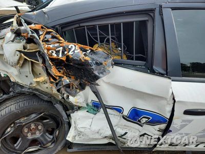 Zdjęcie 10 z 12 samochodu: 2019 DODGE CHARGER POLICE VIN:2C3CDXAT1KH605666 - miniatura