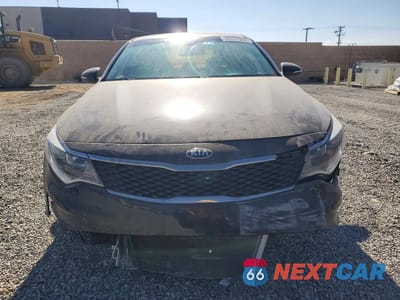 Piąte zdjęcie samochodu w środku: 2016 KIA OPTIMA LX VIN:5XXGT4L37GG117781 - miniatura