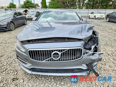 Piąte zdjęcie samochodu w środku: 2018 VOLVO S90 T6 INSCRIPTION VIN:LVY992ML2JP033001 - miniatura