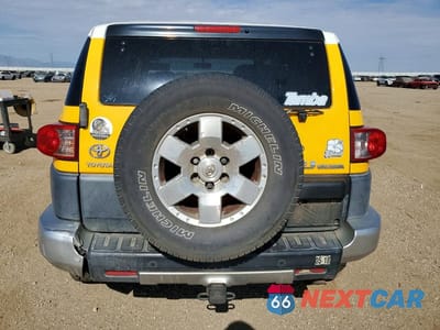 Zdjęcie 6 z 12 samochodu: 2007 TOYOTA FJ CRUISER VIN:JTEBU11F270069753 - miniatura