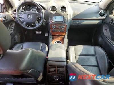 Zdjęcie 8 z 13 samochodu: 2007 MERCEDES-BENZ ML 63 AMG VIN:4JGBB77E87A196394 - miniatura