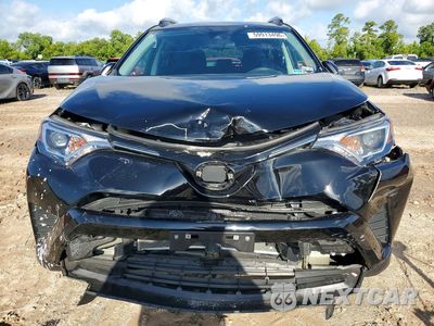 Piąte zdjęcie samochodu w środku: 2018 TOYOTA RAV4 LE VIN:2T3ZFREV3JW477940 - miniatura