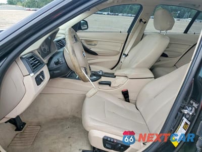 Zdjęcie 7 z 12 samochodu: 2012 BMW 328 I VIN:WBA3A5C56CF348768 - miniatura