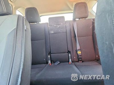 Zdjęcie 10 z 14 samochodu: 2018 TOYOTA RAV4 HYBRID LE VIN:JTMRJREVXJD190350 - miniatura
