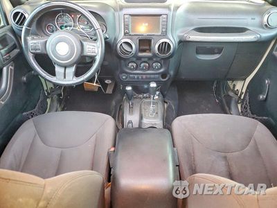 Zdjęcie 8 z 14 samochodu: 2017 JEEP WRANGLER UNLIMITED SPORT VIN:1C4BJWDG1HL597802 - miniatura