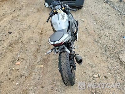 Zdjęcie 6 z 9 samochodu: 2025 KAWASAKI ZX400 S VIN:ML5ZXCS14SDA39404 - miniatura