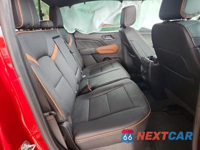 Zdjęcie 10 z 12 samochodu: 2026 GMC CANYON AT4 VIN:1GTP2DEKXT1170827 - miniatura