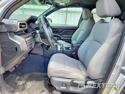 Zdjęcie 7 z 13 samochodu: 2025 TOYOTA TACOMA SR5 VIN:3TMLB5JN7SM203420 - miniatura