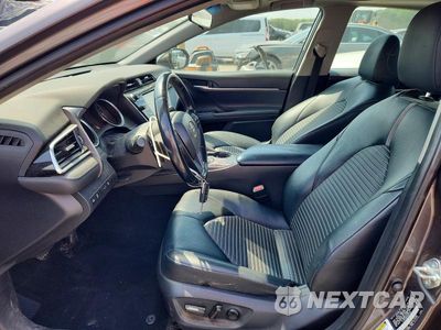 Zdjęcie 7 z 13 samochodu: 2018 TOYOTA CAMRY SE VIN:4T1B11HKXJU678116 - miniatura