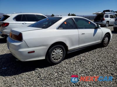 Trzecie zdjęcie samochodu z tyłu: 2002 HONDA ACCORD SE VIN:1HGCG32292A024207 - miniatura