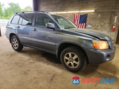 Czwarte zdjęcie samochodu z boku: 2006 TOYOTA HIGHLANDER LIMITED VIN:JTEDP21A960115068 - miniatura