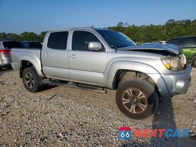 Czwarte zdjęcie samochodu z boku: 2010 TOYOTA TACOMA DOUBLE CAB PRERUNNER VIN:3TMJU4GN0AM098057 - miniatura