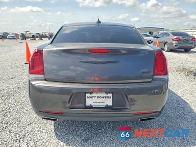 Zdjęcie 6 z 12 samochodu: 2020 CHRYSLER 300 TOURING VIN:2C3CCAAG7LH172603 - miniatura