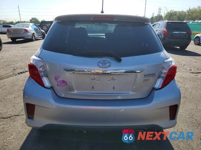 Zdjęcie 6 z 13 samochodu: 2012 TOYOTA YARIS 5-DOOR SE VIN:JTDKTUD32CD533119 - miniatura