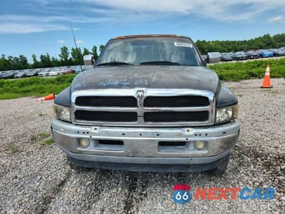 Piąte zdjęcie samochodu w środku: 1996 DODGE RAM 1500 VIN:3B7HF13Y1TG144553 - miniatura