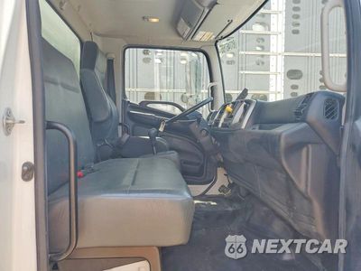 Zdjęcie 11 z 13 samochodu: 2020 HINO 338 BOX TRUCK VIN:5PVNV8JV5L4S59841 - miniatura