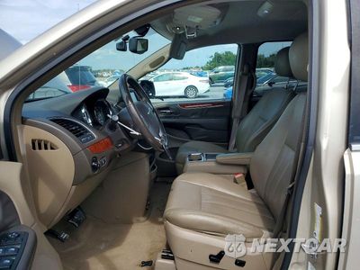 Zdjęcie 7 z 13 samochodu: 2013 CHRYSLER TOWN & COUNTRY TOURING L VIN:2C4RC1CG1DR677261 - miniatura