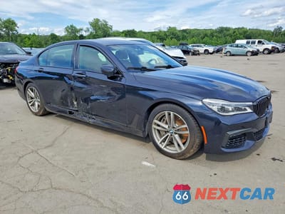 Czwarte zdjęcie samochodu z boku: 2019 BMW 750 XI VIN:WBA7F2C59KB240149 - miniatura