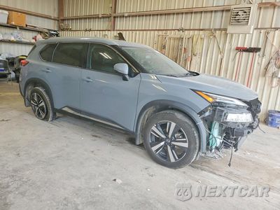 Czwarte zdjęcie samochodu z boku: 2021 NISSAN ROGUE SL VIN:5N1AT3CA2MC811896 - miniatura