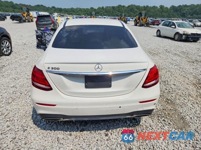 Zdjęcie 6 z 12 samochodu: 2017 MERCEDES-BENZ E 300 VIN:WDDZF4JB5HA074376 - miniatura