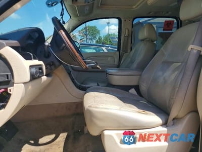 Zdjęcie 7 z 13 samochodu: 2008 CADILLAC ESCALADE ESV VIN:1GYFK66828R119061 - miniatura