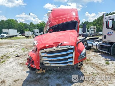 Piąte zdjęcie samochodu w środku: 2021 FREIGHTLINER CASCADIA 126 SEMI TRUCK VIN:1FUJHHDR8MLMJ5164 - miniatura