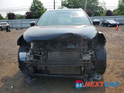 Piąte zdjęcie samochodu w środku: 2019 NISSAN KICKS SR VIN:3N1CP5CU2KL531908 - miniatura