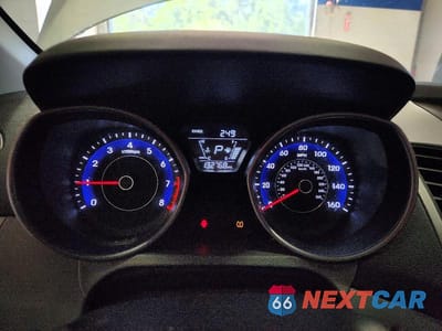 Zdjęcie 9 z 13 samochodu: 2016 HYUNDAI ELANTRA SE VIN:5NPDH4AEXGH670809 - miniatura