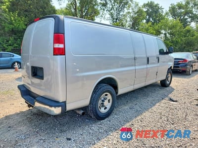 Trzecie zdjęcie samochodu z tyłu: 2019 CHEVROLET EXPRESS G3500 VIN:1GCZGHFG3K1142815 - miniatura