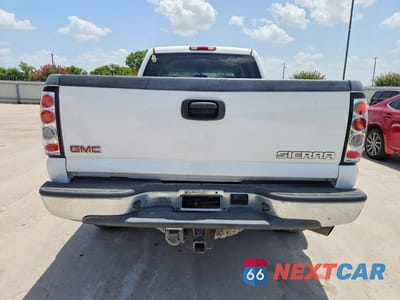 Zdjęcie 6 z 12 samochodu: 2004 GMC SIERRA K2500 HEAVY DUTY VIN:1GTHK23174F115923 - miniatura