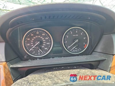 Zdjęcie 9 z 12 samochodu: 2010 BMW 528 I VIN:WBANU5C51AC365475 - miniatura