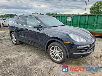 Czwarte zdjęcie samochodu z boku: 2013 PORSCHE CAYENNE VIN:WP1AF2A26DLA37443 - miniatura