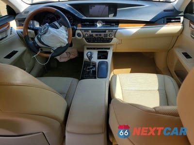 Zdjęcie 8 z 13 samochodu: 2015 LEXUS ES 300H VIN:JTHBW1GG7F2077489 - miniatura