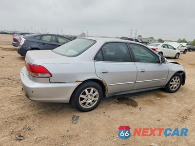 Trzecie zdjęcie samochodu z tyłu: 2002 HONDA ACCORD SE VIN:1HGCG56742A121624 - miniatura