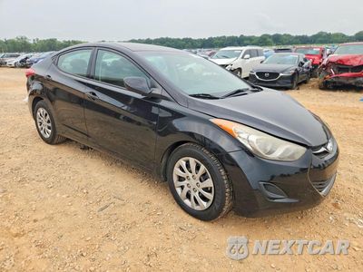 Czwarte zdjęcie samochodu z boku: 2013 HYUNDAI ELANTRA GLS VIN:5NPDH4AE6DH200269 - miniatura
