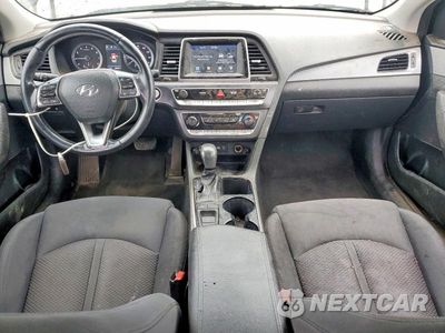 Zdjęcie 8 z 12 samochodu: 2018 HYUNDAI SONATA SEL VIN:5NPE34AF1JH688182 - miniatura