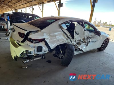 Trzecie zdjęcie samochodu z tyłu: 2023 MAZDA 3 PREMIUM PLUS VIN:3MZBPBEY8PM353024 - miniatura