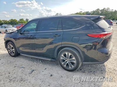 Drugie zdjęcie samochodu z przodu: 2022 TOYOTA HIGHLANDER XLE VIN:5TDGZRAH2NS549152 - miniatura