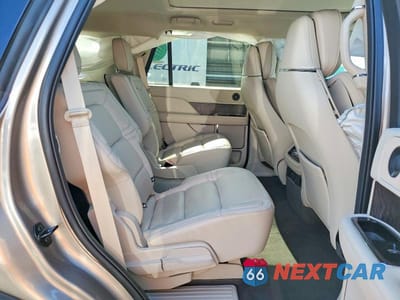 Zdjęcie 11 z 13 samochodu: 2019 LINCOLN NAVIGATOR RESERVE VIN:5LMJJ2LT3KEL10239 - miniatura